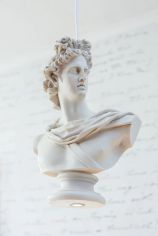 Hero statue lamp