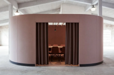 Buildup meeting pod r8