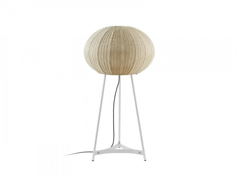 Garota p/02 outdoor