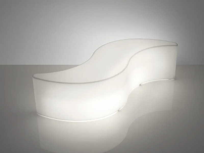 Скамьи Wave от фабрики Slide