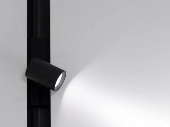 The running magnet spot