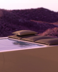 Quadrat pool relax