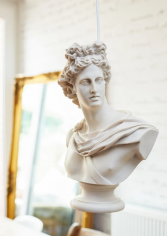 Hero statue lamp