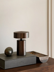 Column table lamp