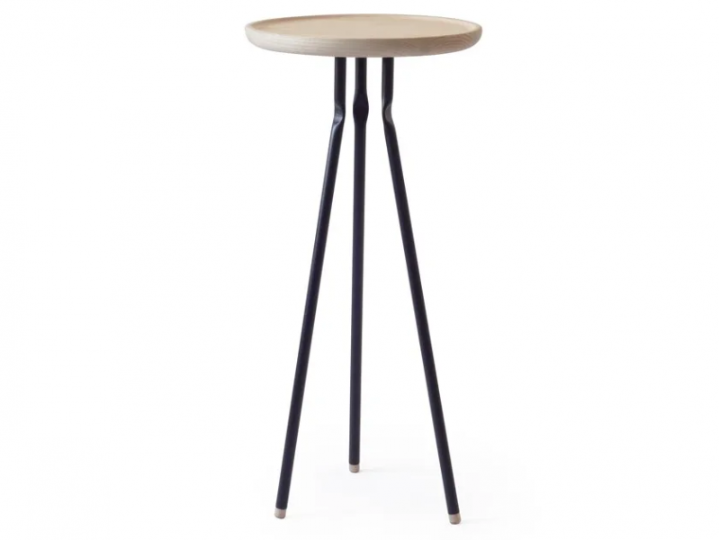 Bend occasional table