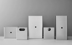 Waste bin with round hole