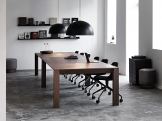 Il grand papá – conference table