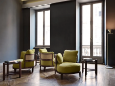 Promenade lounge