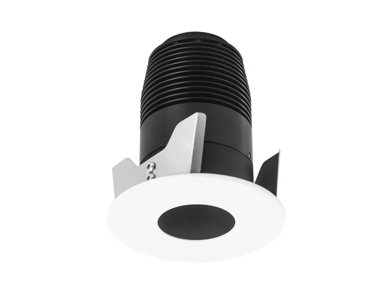 Mirum pinhole