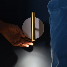 D01
