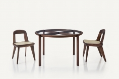 Brutus | armless chair