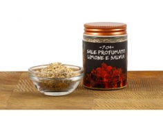 Sale rosa al limone e salvia