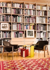 Sedan lounge