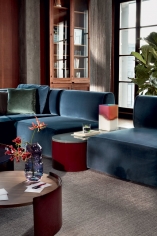 Диван угловой BOWY фабрики CASSINA