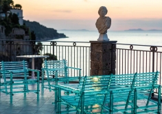 Au0027mare | outdoor bench