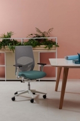 Кресло Easy-B фабрики ESTEL GROUP