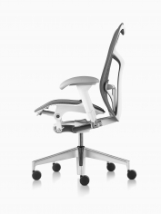 Кресло Mirra 2 фабрики HermanMiller