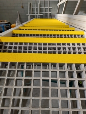 Go - open grating