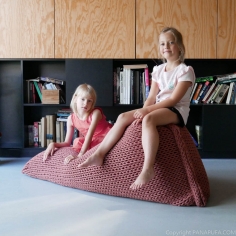 Triangle rope pouf