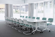 Стол для переговоров NESTYis3 фабрики INTERSTUHL