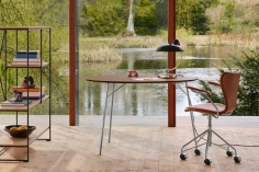 Стул без подлокотников ANT 3100 фабрики FRITZ HANSEN