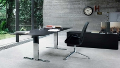 Стол письменный Mono-V фабрики Walter Knoll