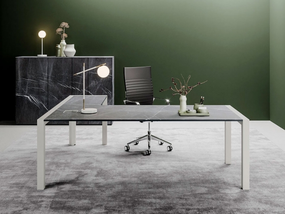 Стол письменный SLIM фабрики PROF OFFICE Композиция 01