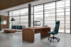 Стол письменный X-Time Work фабрики QUADRIFOGLIO GROUP