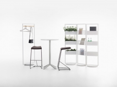 Стол письменный QUICKLY STANDARD фабрики LAMMHULTS
