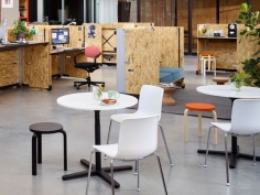 Стол письменный Compas Direction фабрики Vitra