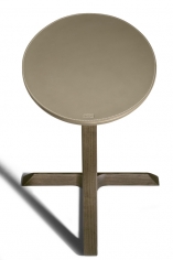 Столик журнальный Ilary wood base фабрики POLTRONA FRAU