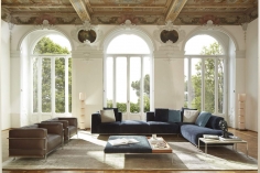 Столик журнальный MEX-HI фабрики CASSINA