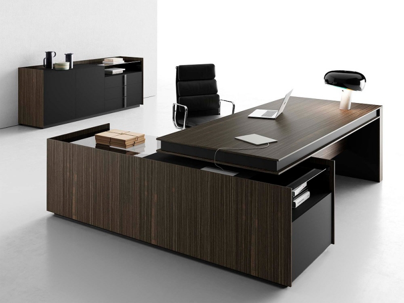 Столы письменные Brera фабрики CUF Milano