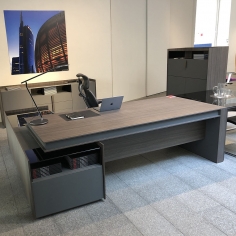 Столы письменные Brera фабрики CUF Milano