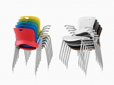 Стул с подлокотниками Caper Stacking фабрики Herman Miller