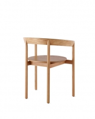 Стул с подлокотниками Comma фабрики Herman Miller