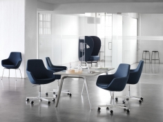 Стул без подлокотников ANT 3100 фабрики FRITZ HANSEN