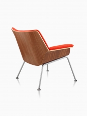 Стул с подлокотниками Swoop Lounge фабрики Herman Miller