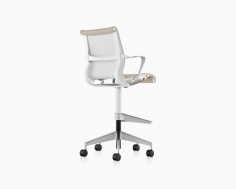 Стул высокий Setu фабрики Herman Miller